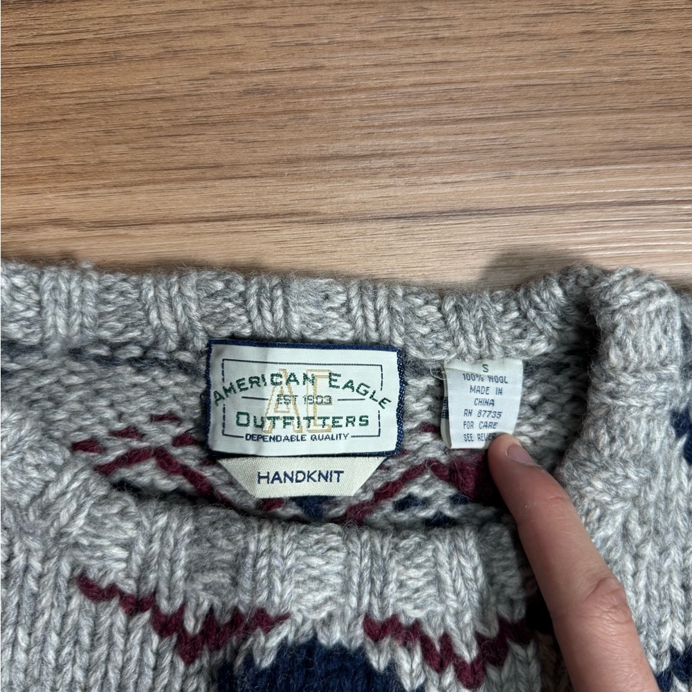 American Eagle Outfitters Men's Crewneck Sweater - Gray, Green, Red - Picture 3 of 3